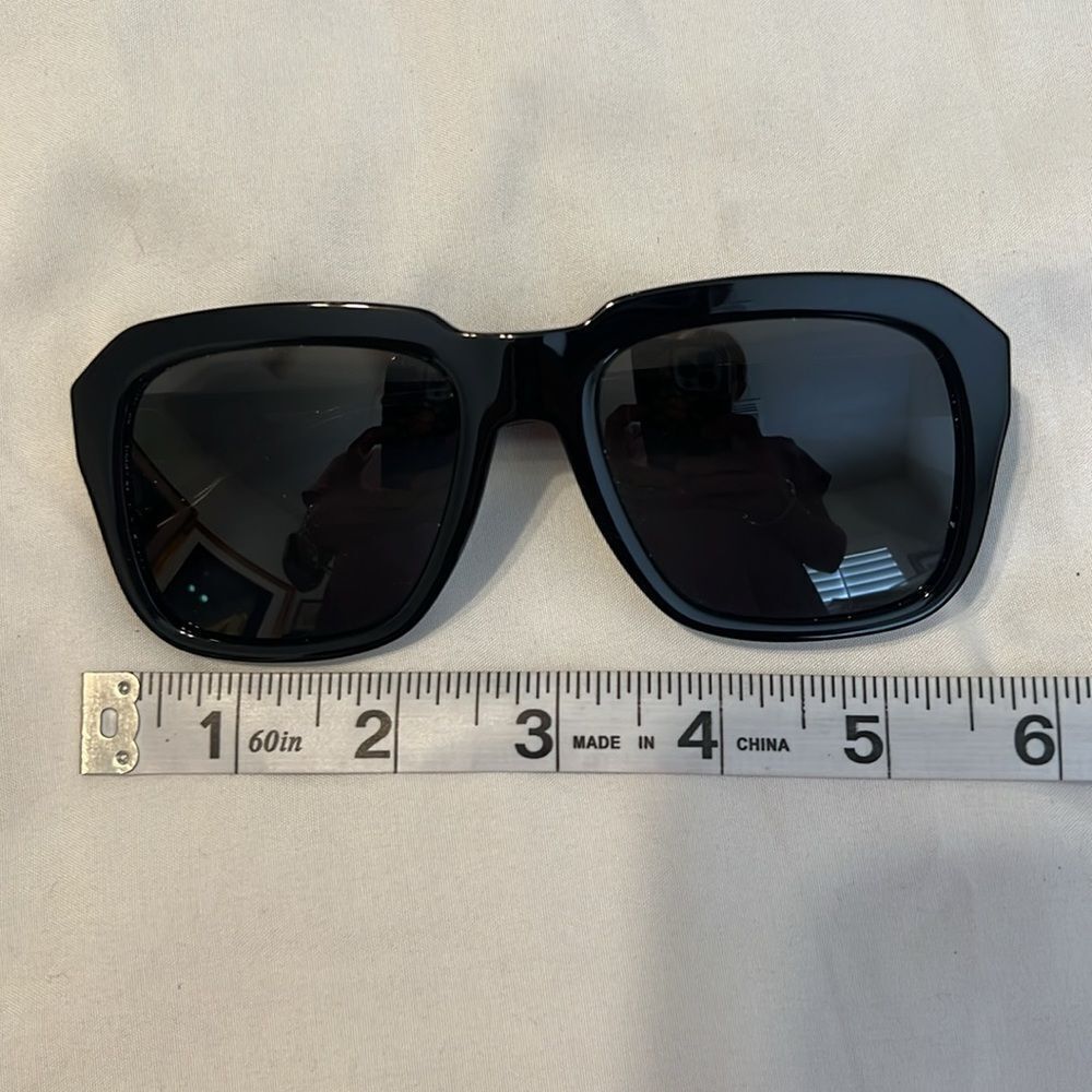 Burberry Elsa black round sunglasses signature print stems excellent condition - Picture 5 of 11